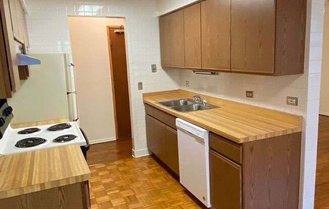 1 bed, 1 bath, 700 sqft, $2,035, Unit 531-410