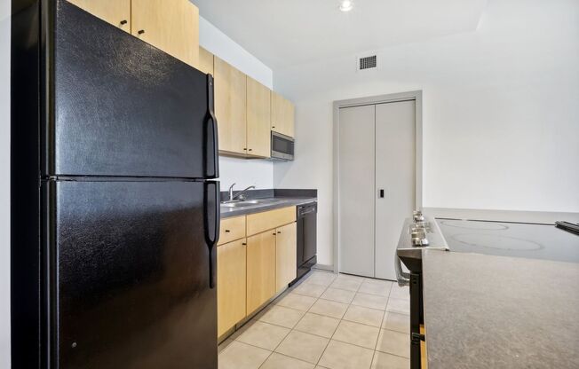 2 beds, 2 baths, 1,096 sqft, $1,670, Unit 508