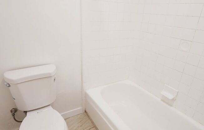 Studio, 1 bath, $1,595, Unit 22