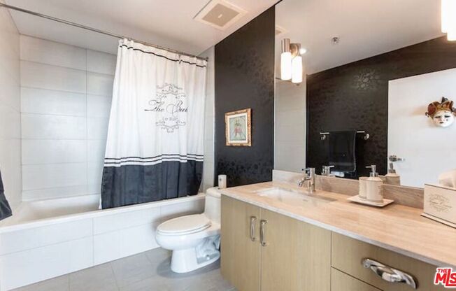 2 beds, 2 baths, 1,670 sqft, $5,995, Unit 556