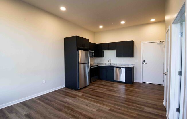 1 bed, 1 bath, 500 sqft, $1,700, Unit 311