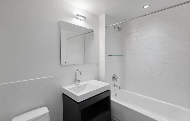 2 beds, 2 baths, $7,995, Unit 26-J