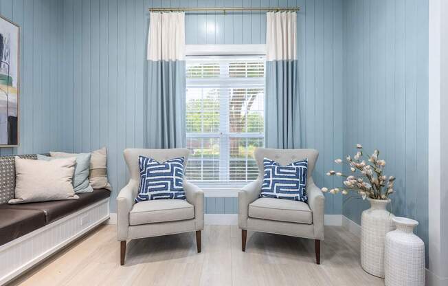 Reading Chairs at Spring Creek Apartments, Crestview