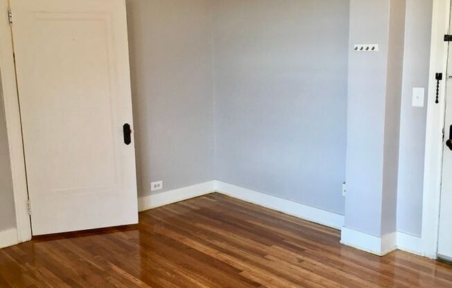 Studio, 1 bath, 315 sqft, $950, Unit 7F