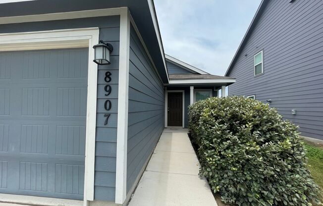 8907 Lamus Wheel, San Antonio, TX 78254