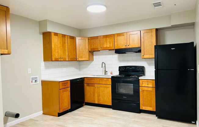 2 beds, 1.5 baths, 1,200 sqft, $1,350, Unit 513 Toombs St Unit 06