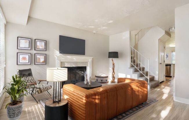 2 beds, 2.5 baths, 1,438 sqft, $1,995, Unit 073