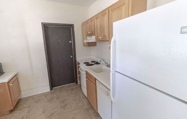 3 beds, 1 bath, $1,500