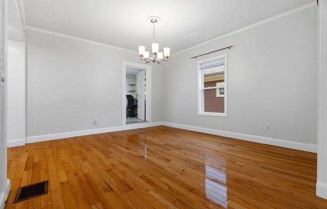 7 PINE ST