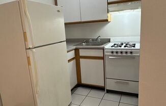 Studio, 1 bath, $975, Unit 407