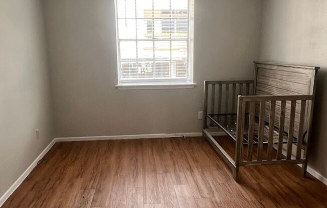 2 beds, 1 bath, 750 sqft, $1,000, Unit K708 - 307 - 109