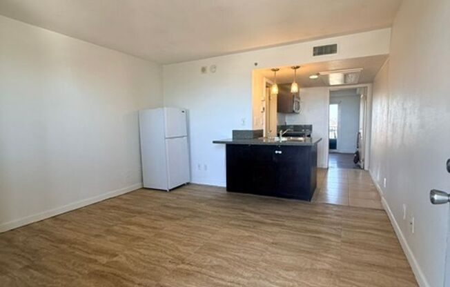 1 bed, 1 bath, $1,600, Unit # 1103