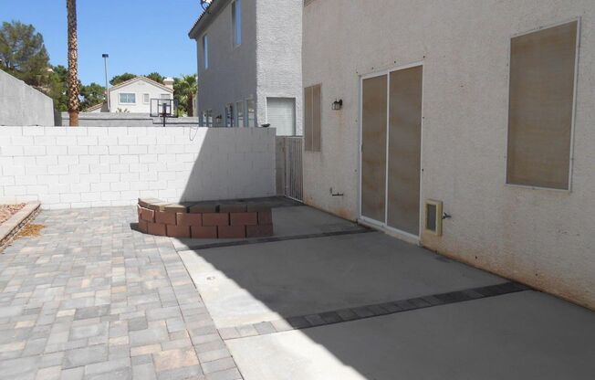 3 beds, 2.5 baths, $2,175
