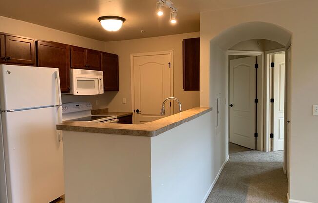 2 beds, 2 baths, 1,363 sqft, $1,655, Unit 429