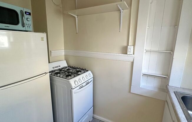 025 (550 Leavenworth)