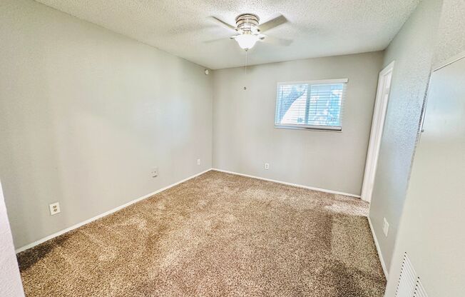 Studio, 1 bath, 500 sqft, $750, Unit 212