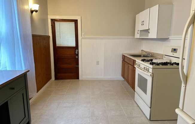 1 bed, 1 bath, $1,500