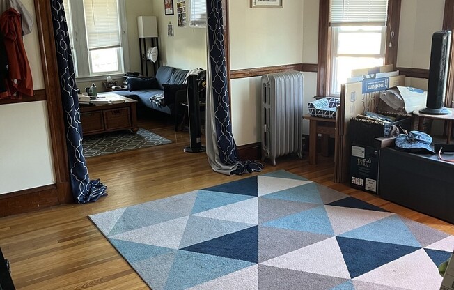 2 beds, 1 bath, 1,000 sqft, $2,750, Unit 2