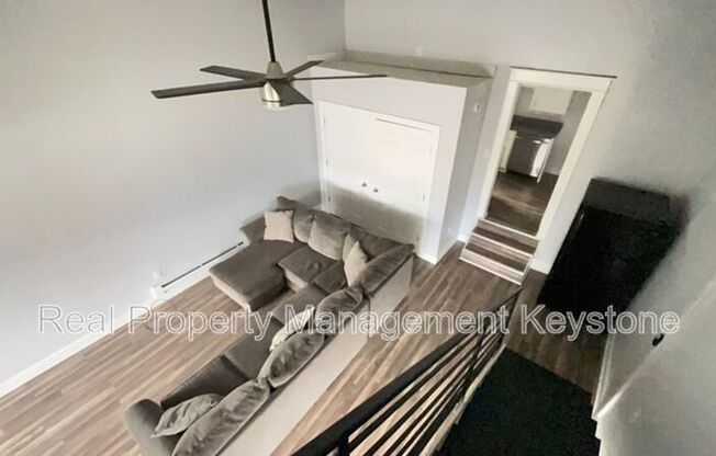 1245 CHARTIERS AVE