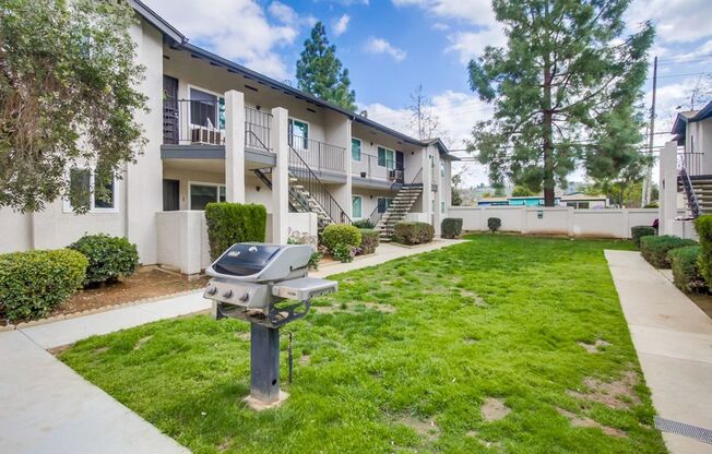 2 beds, 2 baths, 893 sqft, $2,550, Unit 685-P