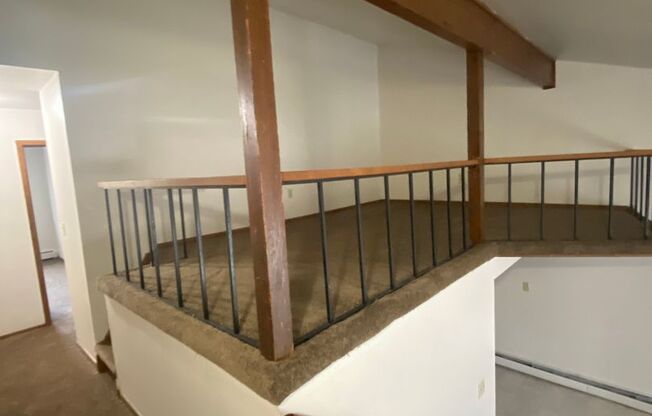 3 beds, 1.5 baths, 1,204 sqft, $1,569, Unit 5234 04