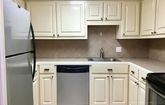 2 beds, 2 baths, $1,225, Unit UNIT G 8