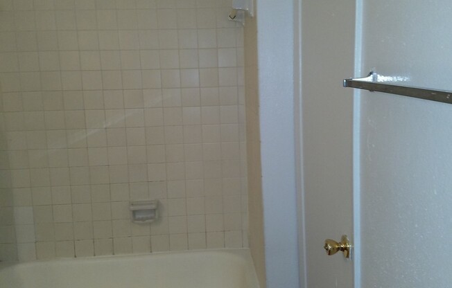 1 bed, 1 bath, 714 sqft, $840, Unit *604