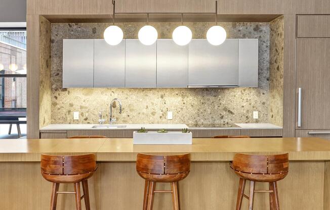 2 beds, 2 baths, $6,595, Unit 23K