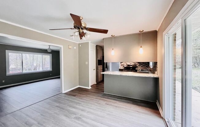 3 beds, 2 baths, $1,500