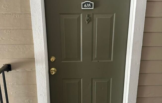 Private, Spacious, Gated and Super Cute 1 Bed room in The Villas at Timberlin Park!!!