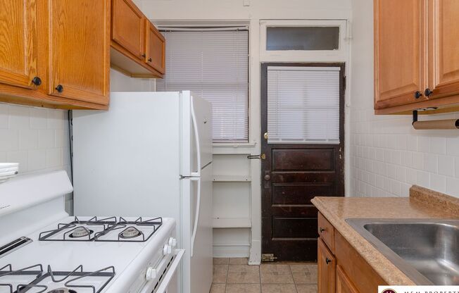 1 bed, 1 bath, 650 sqft, $1,350, Unit 748-39