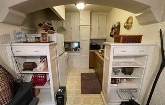 Studio, 1 bath, $875, Unit 105