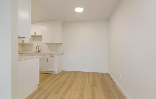 1 bed, 1 bath, 837 sqft, $2,062, Unit 305
