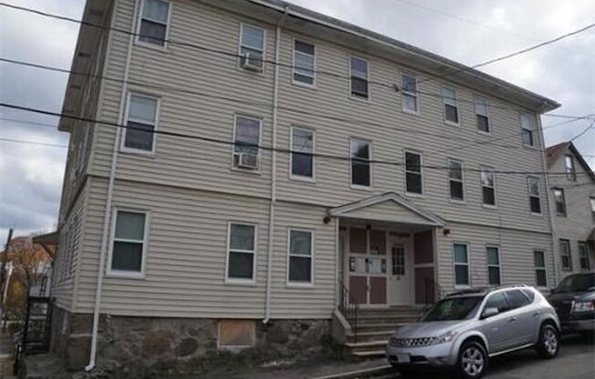 28 HILLIS RD