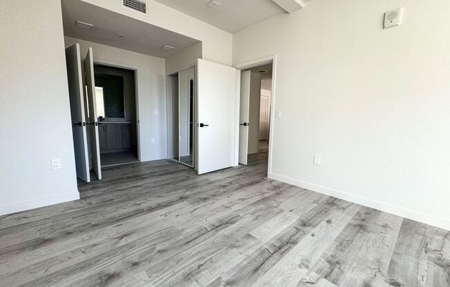 2 beds, 2 baths, 1,172 sqft, $3,435