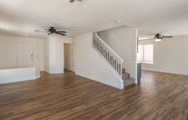 4 beds, 2.5 baths, $2,250