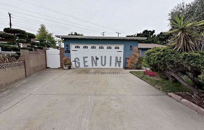 $500 Off 1st Month ~ 3 Bedroom Home with Bonus Sunroom on Cul de Sac Lot ~ 2 Car Garage ~ Located Near 405