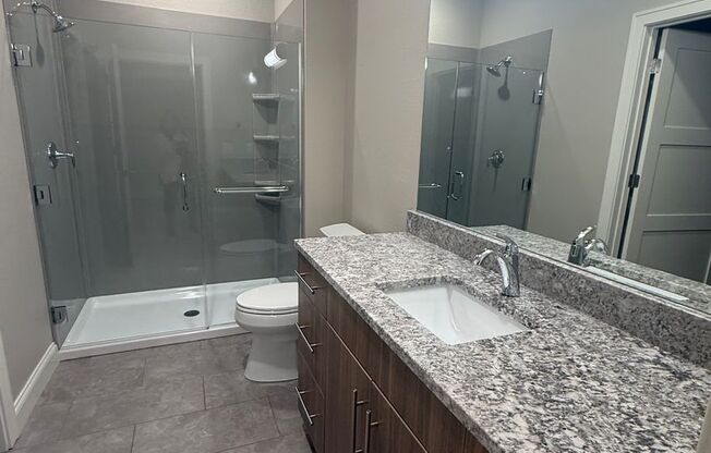 3 beds, 2 baths, 1,549 sqft, $2,600, Unit 301