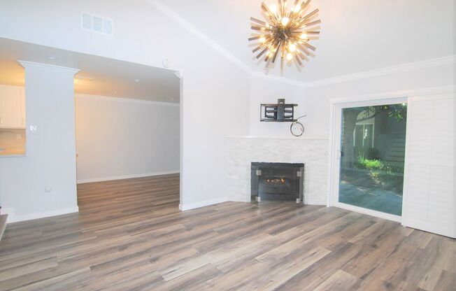Stunning Fully Remodeled Condo in Costa Mesa