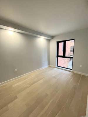 1 bed, 1 bath, 556 sqft, $2,400