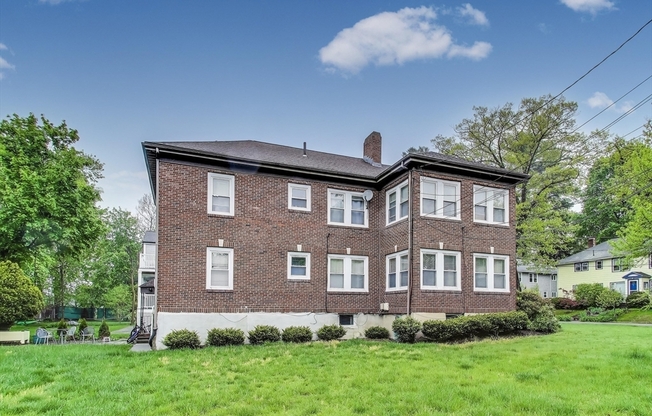 129 Oxford Rd Apt 2