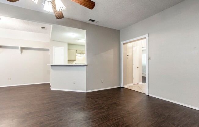 Adorable 3-2-2 in Cedar Hill!