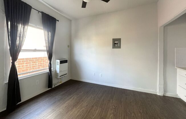 Studio, 1 bath, 160 sqft, $1,195, Unit 104