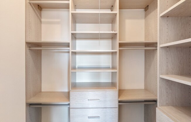 2 beds, 2 baths, 1,182 sqft, $4,325, Unit 12M