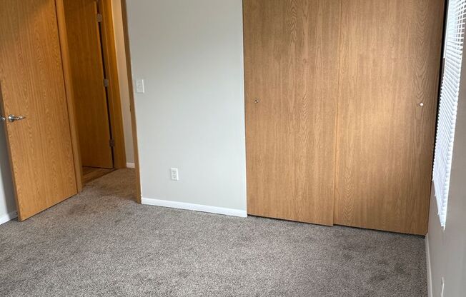1 bed, 1 bath, 625 sqft, $1,150, Unit 204E