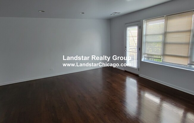 2534 W FITCH AVE