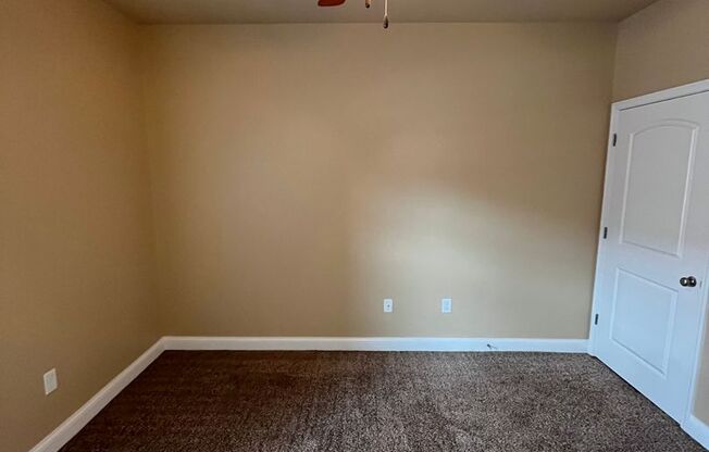 1 bed, 1 bath, 765 sqft, $795, Unit 04