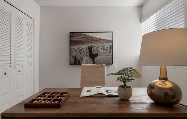 2 beds, 1 bath, 670 sqft, $1,259, Unit 02-232