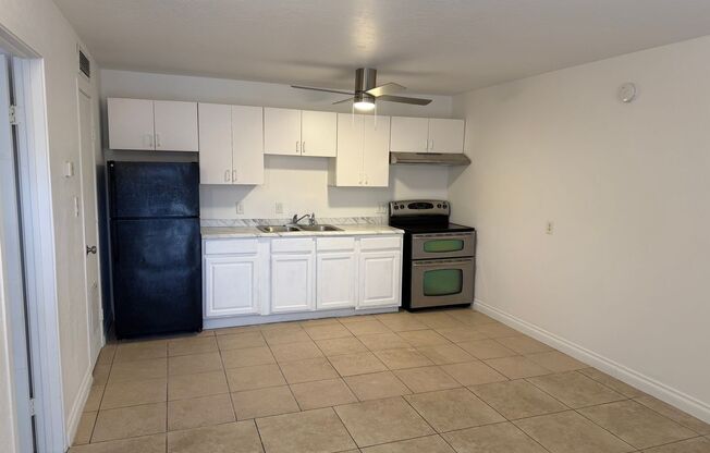 1 Bedroom 1 bath Condo in Central Las Vegas