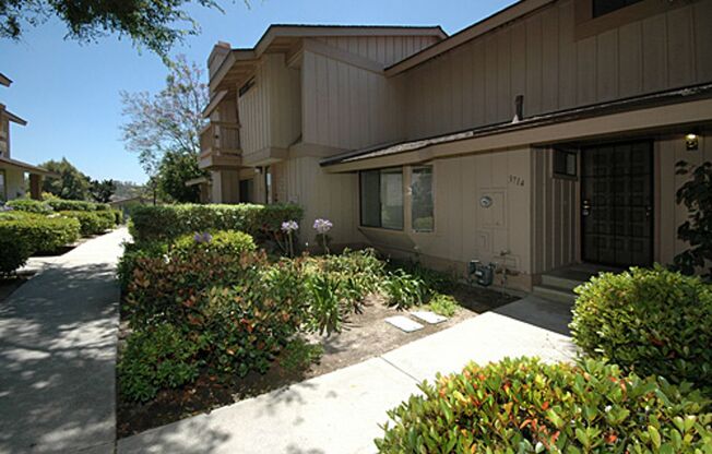 Beautifully Upgraded 2 Bedroom Condo in El Camino Club Estates!
